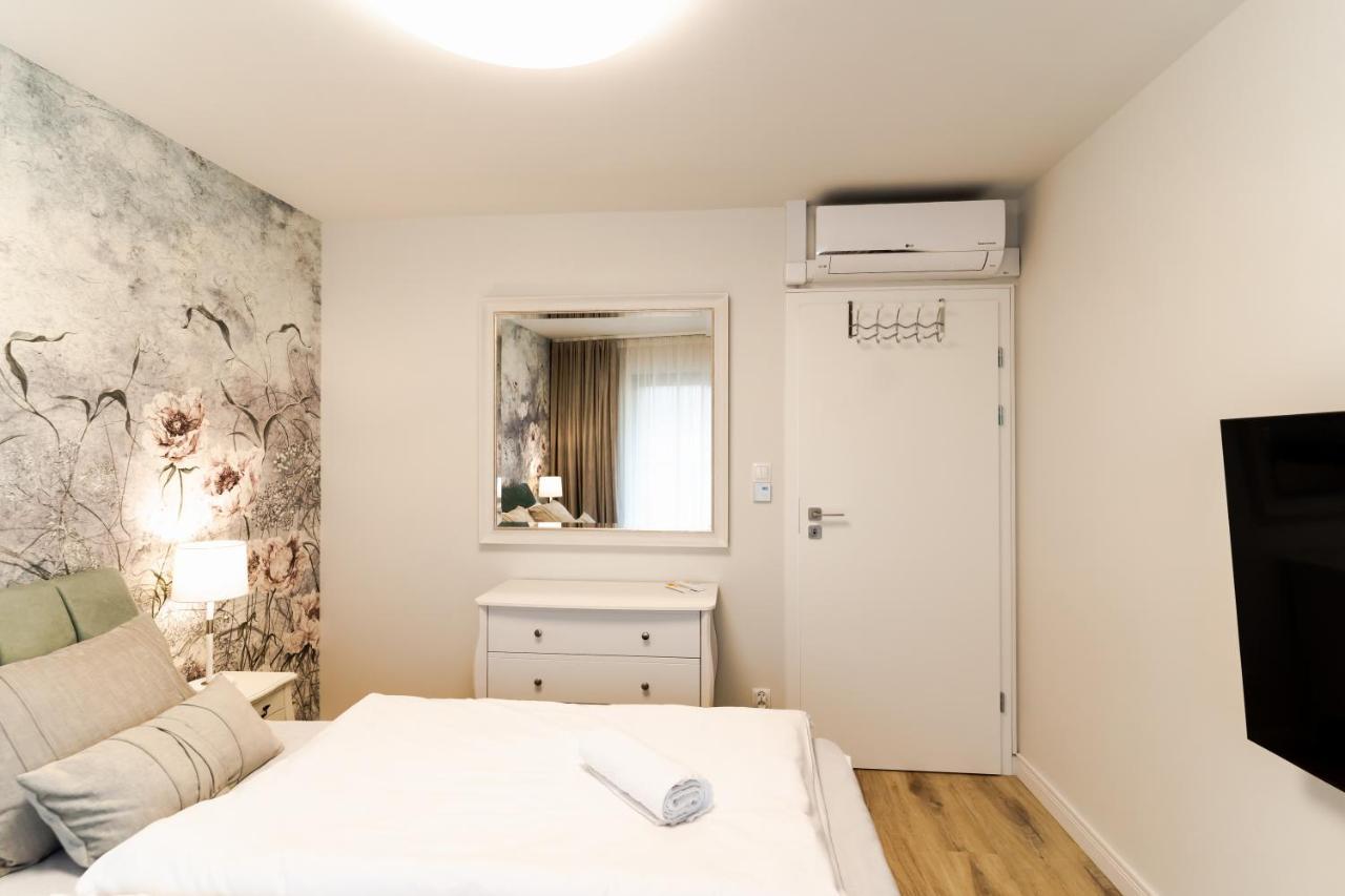 Vacationclub - Ogrody Pieniawskie Apartament 44 Polanica-Zdrój Buitenkant foto